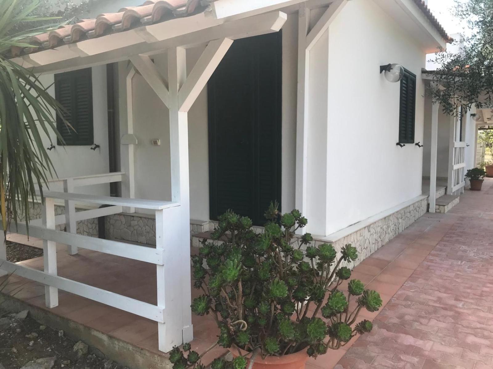 Villa Monica Appartamenti Vieste Exterior foto