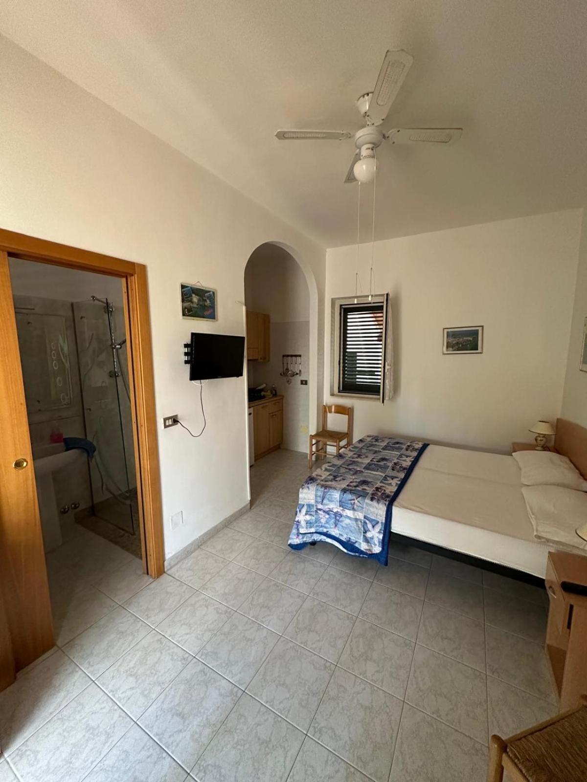Villa Monica Appartamenti Vieste Exterior foto