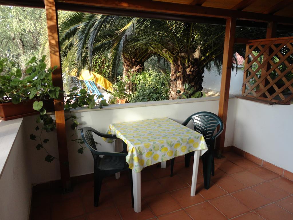 Villa Monica Appartamenti Vieste Zimmer foto