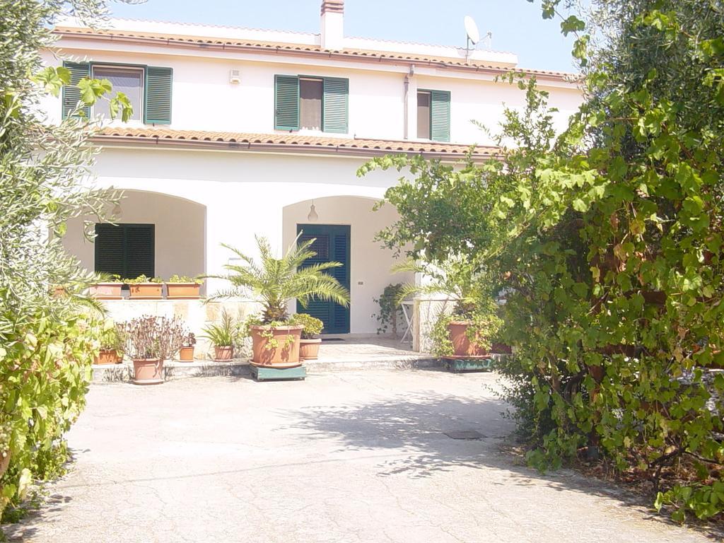 Villa Monica Appartamenti Vieste Exterior foto